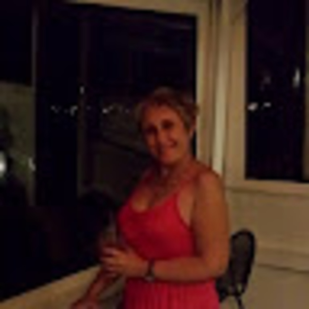 Meet your Posher, Laurie